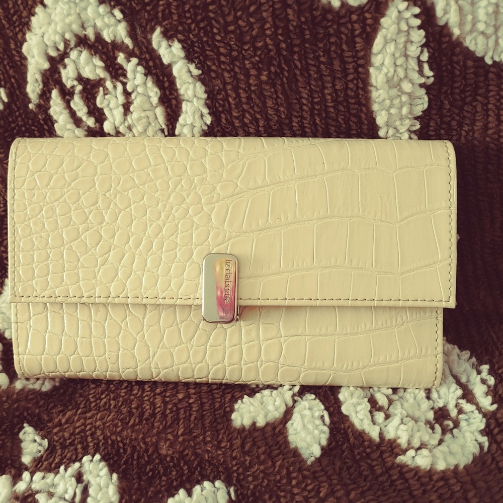 Liz Claiborne Wallet